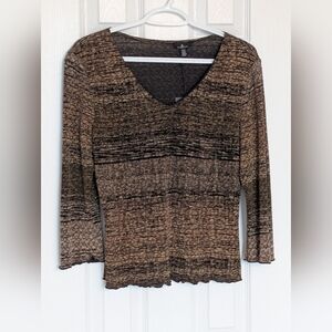 NWT Jules & Leopold Women's (Size M) V-Neck Top With Scalloped Hem and Sleeves